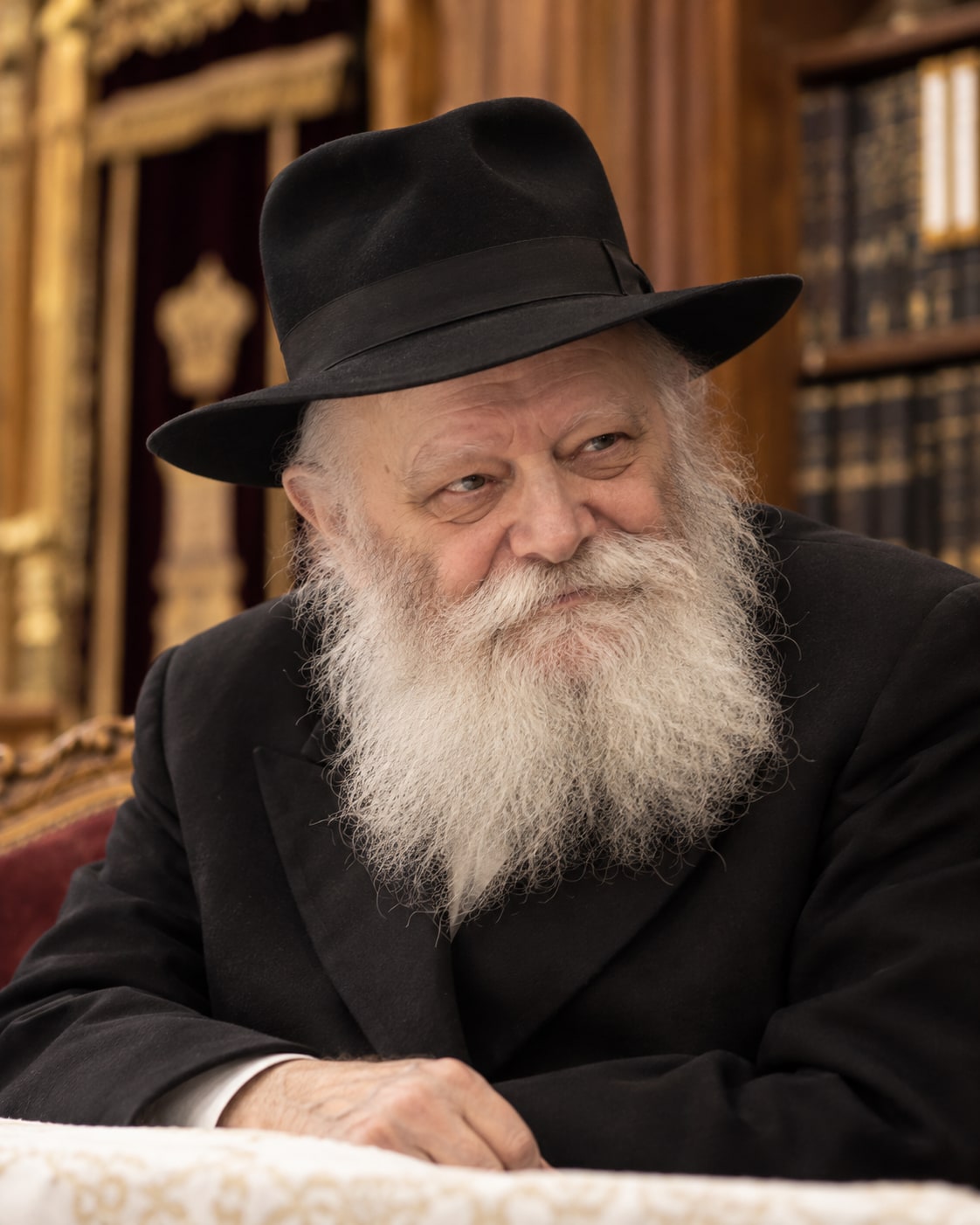 דיוקן רב במבט חם